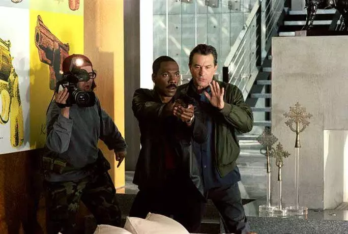 Showtime - A Buddy Cop Clash with a Side of Comedy