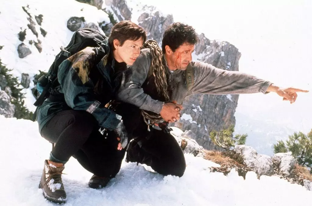 Cliffhanger - A High-Altitude Thrill Ride