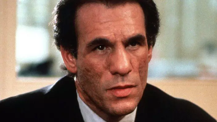 Illicit Behavior - A Noir-Soaked Maze of Desire & Deception