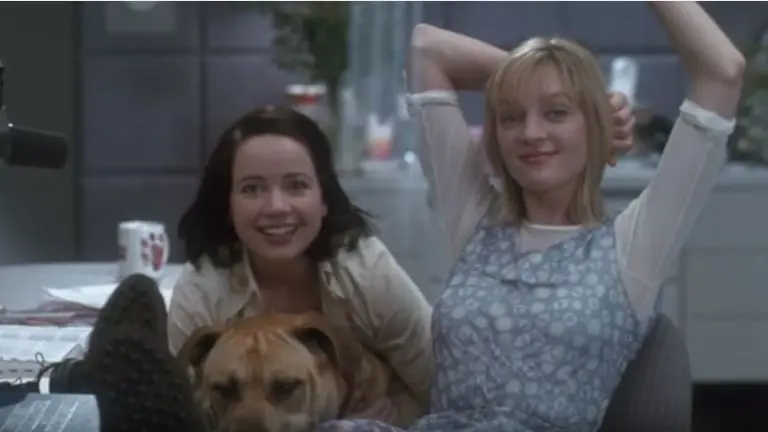 The Truth About Cats & Dogs - A Charming & Smart Rom-Com