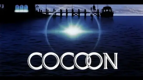 Cocoon - A Heartwarming, Magical Sci-Fi Classic