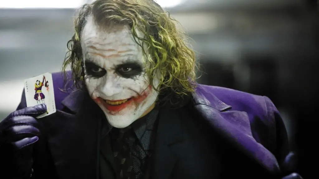 The Dark Knight - Christopher Nolan's Essential Superhero Epic