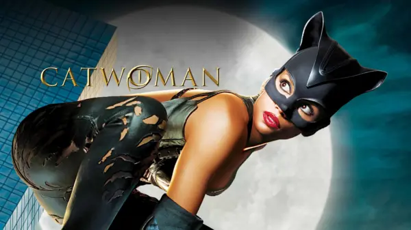 Catwoman - Halle Berry Stars in Stylized 2000s Superhero Flick